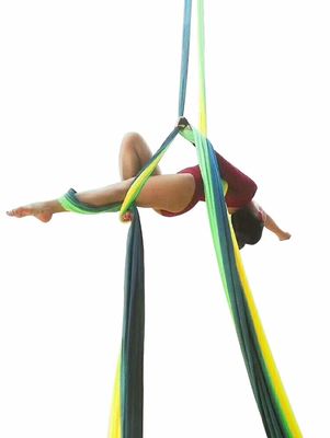 Hamaca aérea de nylon modificada para requisitos particulares del oscilación de la yoga del paracaídas del color 210T